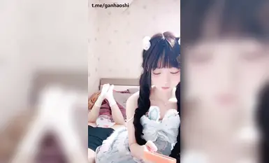 สาวสวยประจำโรงเรียนพาเพื่อนสนิทของเธอไปทะเลเป็นครั้งแรกเพื่อถ่ายทอดสด [Evil Twin Tails] และเป็นตัวอย่าง~ มีการใส่พร็อพเข้าไปอย่างบ้าคลั่ง (31)