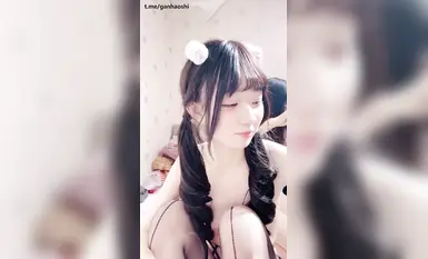 สาวสวยประจำโรงเรียนพาเพื่อนสนิทของเธอไปทะเลเป็นครั้งแรกเพื่อถ่ายทอดสด [Evil Twin Tails] และเป็นตัวอย่าง~ มีการใส่พร็อพเข้าไปอย่างบ้าคลั่ง (31)