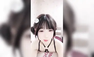 สาวสวยประจำโรงเรียนพาเพื่อนสนิทของเธอไปทะเลเป็นครั้งแรกเพื่อถ่ายทอดสด [Evil Twin Tails] และเป็นตัวอย่าง~ มีการใส่พร็อพเข้าไปอย่างบ้าคลั่ง (33)