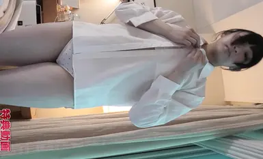 fc2-ppv-4833894_SP 无码 <前清纯偶像练习生制服照，18岁，坂道系列> 粉嫩私处大开！新鲜私处敞开供人观赏 ♡ 超近特写！附赠评测特典