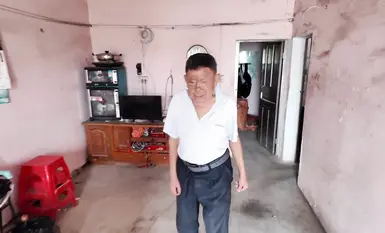 [cikaimoon] การกระทำที่แสดงออกต่อสาธารณะอย่างเกินขอบเขตครั้งล่าสุด ขณะเดินเล่นในหมู่บ้านแห่งหนึ่งทางตอนเหนือของมณฑลกวางตุ้ง และไปหยอกล้อชายชราในบ้านหลังหนึ่ง