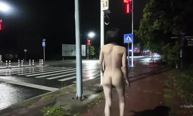 網紅人氣露出女神【cikaimoon】鄉間露出 農民大叔熱情搭話無心幹活 (2)