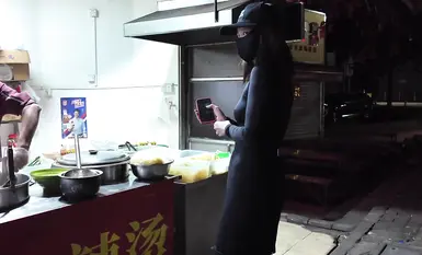 网红人气露出女神【cikaimoon】城市街头露出从白天到黑夜，大叔们看得流口水(3)