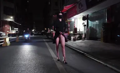 網紅人氣露出女神【cikaimoon】深夜出門吃夜宵 城市露出，被路人拿手機拍攝 (3)