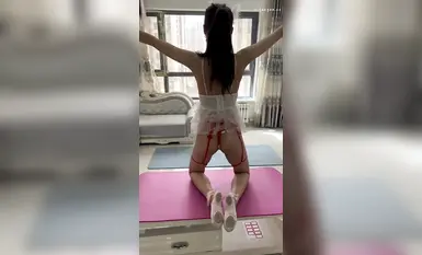 Mahiyang sayaw na babaeng may kaibahan [Xiaobai Er] hubad na yoga, nakabukas ang mga binti, pagtagos, masturbesyon, mahahabang binti na umaabot sa langit, ipinapakita ang kanyang slutty hole (5)