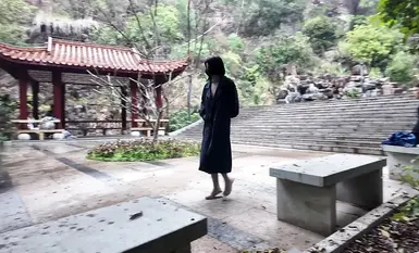 網紅人氣露出女神【cikaimoon】戶外露出無視路人故意露出勾引 (2)