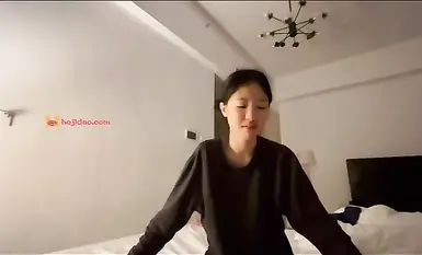 南京理工女大學生【陸欣心】俏皮可愛私下反差母狗 口交啪啪激情誘惑