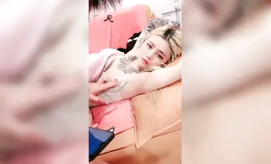 Wanita muda bertatu dan gadis-gadis pemberontak semuanya terlibat dalam pelbagai aktiviti seks berkumpulan, sama seperti Chen Meijiao (3)