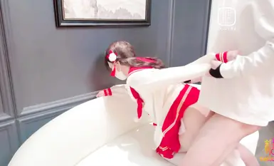 琳琳學妹 新年JK性愛祝福 緊握雙馬尾韁繩後入抽插小母狗嫩穴 沐浴精液高潮抽搐