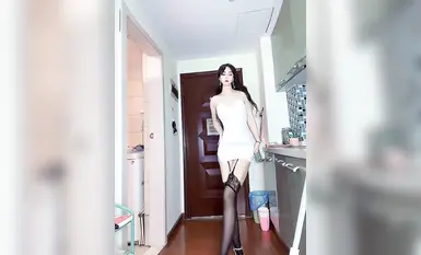 快手網紅長腿女主播【素聽】露臉道具自慰福利視頻 (4)