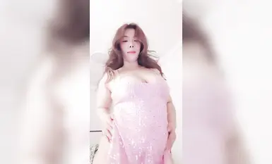 สตรีมเมอร์สาวอกใหญ่สุดเซ็กซี่ [ซัคคิวบัส] ไลฟ์สตรีมเต้นเปลือย โดยมีการสั่นหน้าอกที่เย้ายวนและท่าเต้นสุดเซ็กซี่ (2)