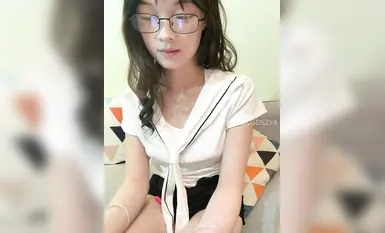 极品反差【meimei_x】眼镜反差勾引的神_极品眼镜学生妹情趣套装清纯面容淫荡反差(22)