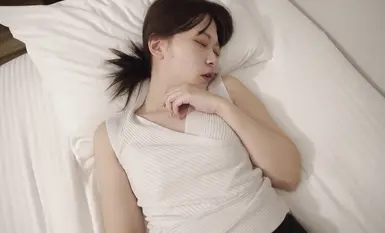 fc2-ppv-4861113  コミュ障で控えめなメンエス嬢を暴走ちんぽで好き放題して自分好みにしちゃいました♡【無修正・中出し】