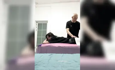 【警備員と老マッサージ師を誘惑する】 主人の任務を完了する：警備員と老人を誘惑する（１）