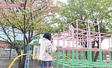 推特网红反差眼镜娘【奶咪Anaimiya】不穿内衣逛街任务2-字幕版