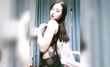 Nữ thần nổi tiếng trên mạng [Yufei] lớp học khiêu vũ, vẻ đẹp thanh lịch, khoe mặt và nhũ hoa, múa khỏa thân, múa thoát y và đưa âm đạo vào (7)