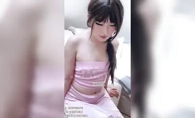 Chú chó cái hàng đầu của Twitter "Pupu噗噗" ăn quả chuối to của người hàng xóm đã kết hôn. Tôi thường thấy anh ấy chạy bộ vào buổi sáng. Hóa ra anh ấy là hàng xóm của tôi trong cùng tòa nhà. Tôi đã mời anh ấy đến nhà tôi để mát-xa. (1)