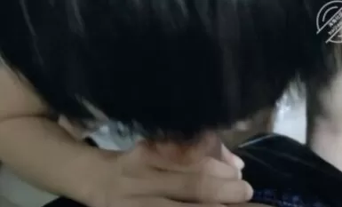 [รวบรวมลูกพี่ลูกน้องของฉันร่วมเพศเมื่อเธอท้อง] ลูกพี่ลูกน้องของภรรยาให้ฉันอมในห้องน้ำเมื่อคืนนี้