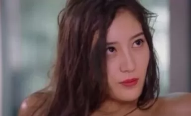 [Pengalaman Seks Superstar AI] Kecerdasan Buatan membuatkan dewi pergi ke laut Ia bukan mimpi Dewi "Dilraba" yang sentiasa berubah berubah menjadi perempuan murahan hitam yang menawan Dua batang hitam ditembusi dan berkrim di bahagian ketiga.