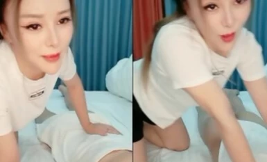 お兄ちゃんにご奉仕するセクシーな淫乱若い女の顔、お兄ちゃんの胸プッシュマッサージにエッセンシャルオイルで塗られた人々のおっぱいをベタベタしない良いライブ、69オーラルセックス大きなペニスは、良い刺激がとても淫乱に見える、ポッピング草インサイドショット。