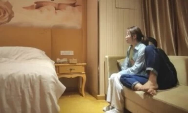 【胖子工作室】，粉絲強烈要求，人氣良家女神返場，珠寶妹，嬌羞可人隨叫隨到，飢渴風情，且看且珍惜