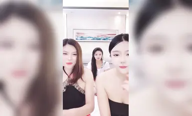 頂級女神【女模小草莓】帶閨蜜下海~無套輪著干~內射~自慰 (5)