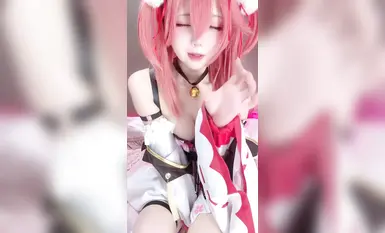 網紅反差博主【chuchu_n】最新付費福利 臉穴同框道具自慰噴水，無毛飽滿的私密處太誘惑了 (3)