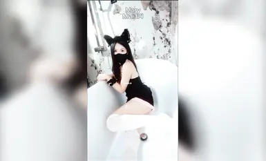 推特新晉福利姬【Mory】頂級VIP動感裸舞變裝 揉胸掰逼淫叫不停逼逼又嫩又粉反差感很強 (7)