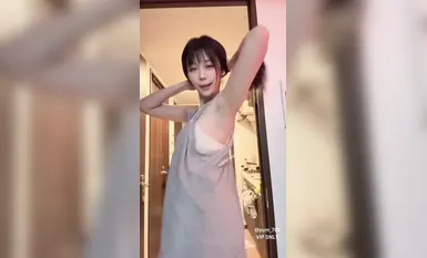 推特網紅裸舞美少女【yum_707玉米】最新VIP專享 三屏裸舞 嫩逼肥臀 影子裸舞