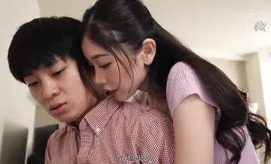 DASS-317 綺麗だと憧れていた友達のお母さんとマッチングアプリで再会。緊張の糸が切れた二人は、理性を捨てて本能のまま交じり合った。 小松杏