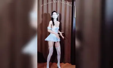 推特新晉福利姬【Mory】頂級VIP動感裸舞變裝第二彈 揉胸掰逼淫叫不停逼逼又嫩又粉反差感很強 (8)