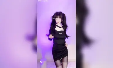 極品嫩妹舞啪福利姬【貝璃珞】最新露臉作品，日常乖巧女友色氣反差激活 (2)