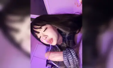 童顏巨乳高顏值小母狗【manekinekoluvu】最新訂閱，露臉花季少女卻鍾愛大洋屌 (1)