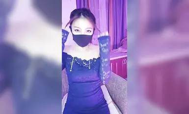 推薦 騷逼辣媽【蘇小妍】大尺度掰逼誘惑，道具自慰高潮噴尿，被胖子小雞吧干到很無語，口活干炮一條龍 (4)