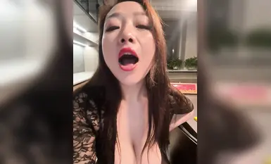 巨乳御姐【艾米】勾引外賣員舔B 室外道具 騷的很 (12)