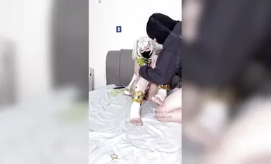 The pink-clad cosplay girl 'Xing Shisan' has a really great little butt. She sits on top of her own penis and sways back and forth. Her jade-like body is so tender that it makes your bones feel numb. (2)