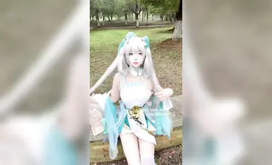 抖音高顏萌妹【兔康康】大尺度定製COS草神，電動玩具插B✚大尺度定製室內+室外自慰尿尿 (2)