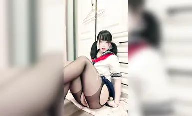 抖音高顏萌妹（兔康康）大尺度定製兩套插穴自慰作品,商場試衣間里插穴自慰，掰穴特寫，還能聽到旁邊售貨員講話的聲音呢，很刺激