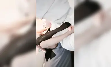 [嬌嬌嗲嗲的小狐狸]黃播界第一聲優，絲襪美腿露奶摳逼，道具自慰 (7)