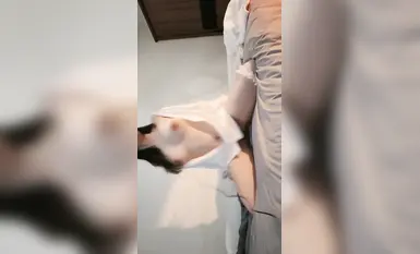 [嬌嬌嗲嗲的小狐狸]黃播界第一聲優，絲襪美腿露奶摳逼，道具自慰 (8)