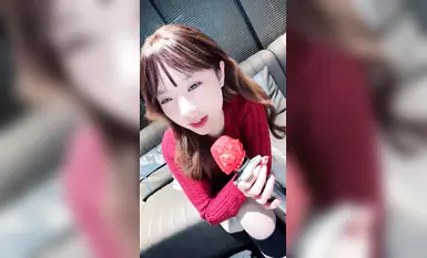 【初夏柚子】最強顏值初夏柚子KTV按摩宿舍直播又嫩又騷與金主互動啪啪後入內射騎乘抬腿爆操 (1)