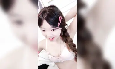【初夏柚子】最強顏值初夏柚子KTV按摩宿舍直播又嫩又騷與金主互動啪啪後入內射騎乘抬腿爆操③ (3)
