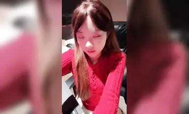 【初夏柚子】最強顏值初夏柚子KTV按摩宿舍直播又嫩又騷與金主互動啪啪後入內射騎乘抬腿爆操③ (5)