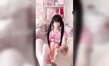 学生妹白虎少女 女儿装 自慰