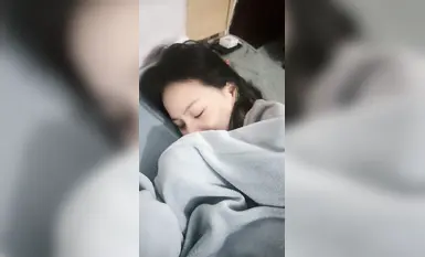 【蘿莉蘇蘇】頂級校花模特下海就被狂干極品尤物顏值爆表身材天花板大長腿絲襪足交口爆無套啪啪 (35)