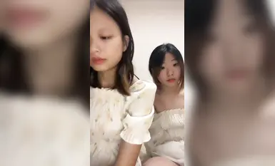 【泡泡魚小美眉】一群超嫩小妹妹~群p啪啪~摳穴自慰 (5)