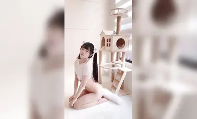 可可小白兔小猫娘想被主人疼爱