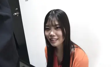 SDJS-361 第7回 フェラチオシンデレラ選手権 はかどる！SOD女子社員26名 本気ノーハンドフェラと普段の働く様子を同時視聴 AVで研究された丁寧ちんしゃぶからチン媚び上手に独創的素人フェラの数々 顔射・口内・舌上射精でボッテリ濃厚ザ～汁を受け止めさせていただきます - 久保歩夢-1