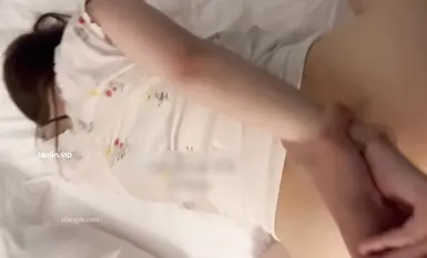 【暑假約啪大三女神】，空乘專業女神，走在路上回頭率超級高，學校里不知道多少