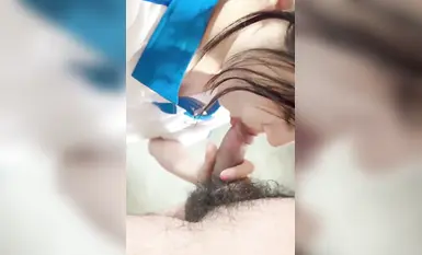 清純學生妹放學後還想要吃水果，讓她給我吃雞吧，把酸奶抹上面讓她舔干凈，最後在狠狠地操